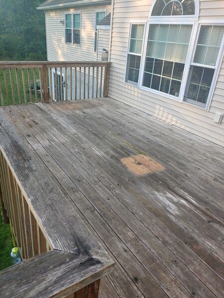 Deck Staining and Painting Services in Wayne, PA (1)